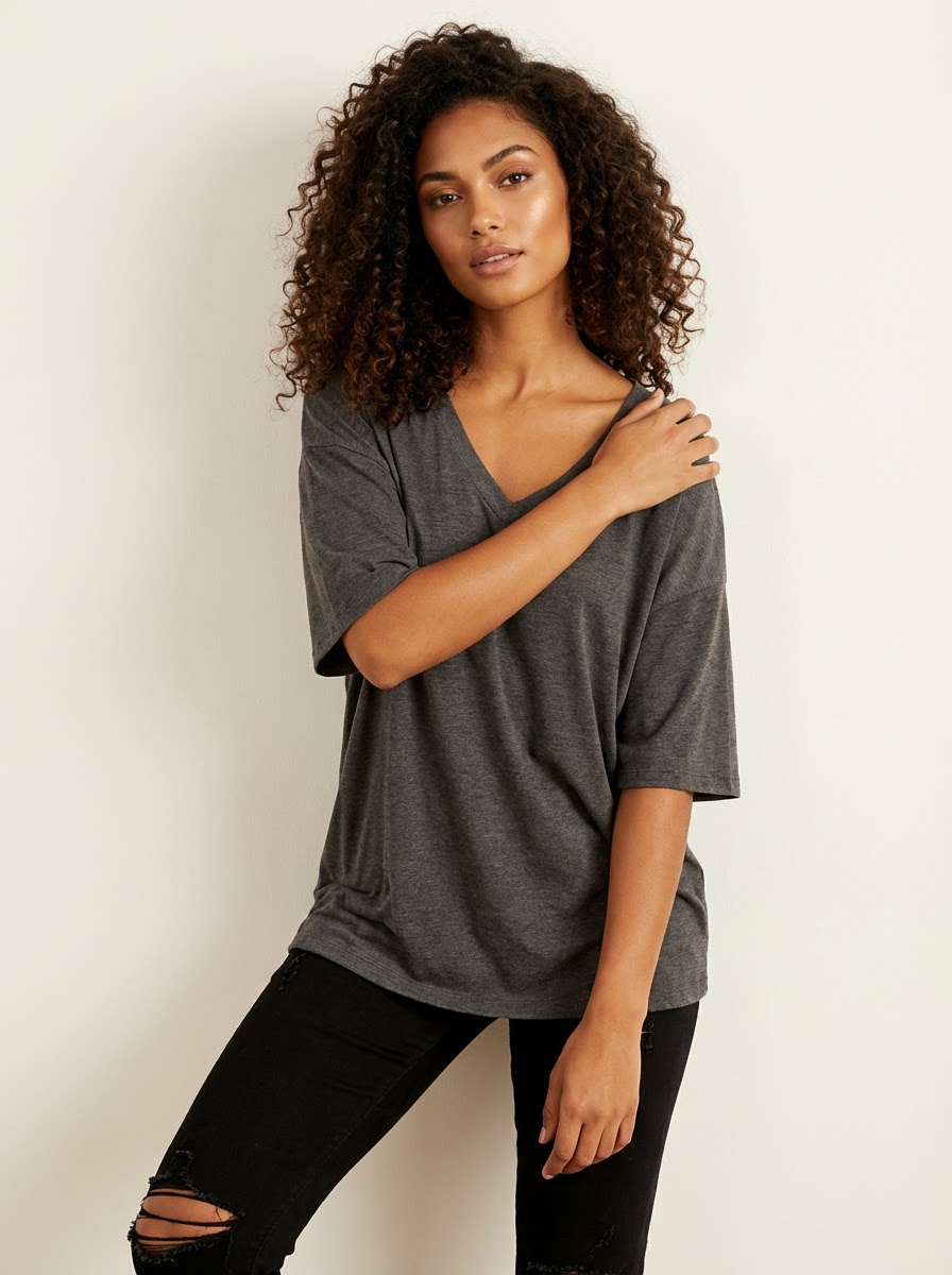 Oversized T-shirt met V-hals in donker grijs