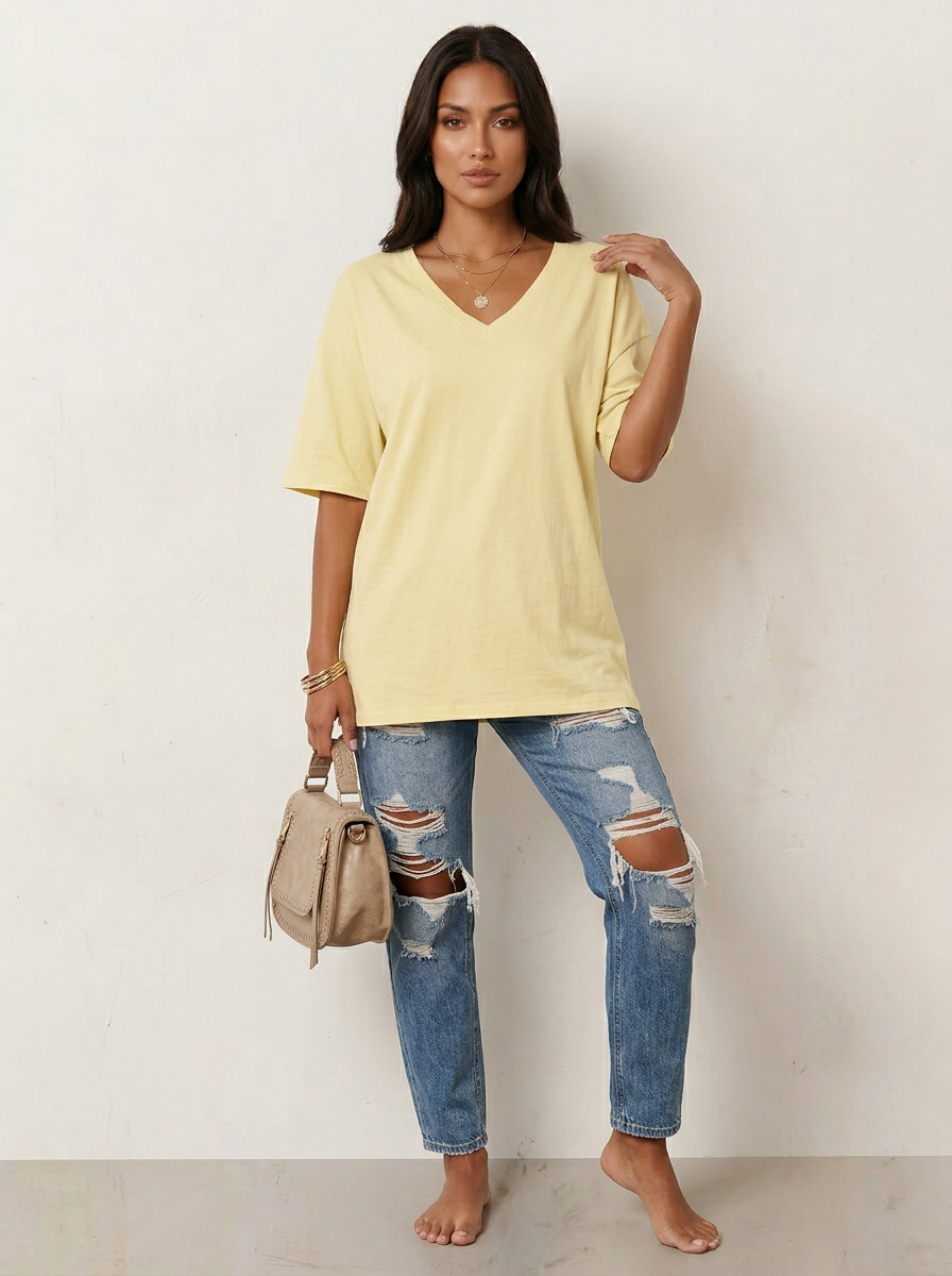 Oversized T-shirt met V-hals in lichtgeel