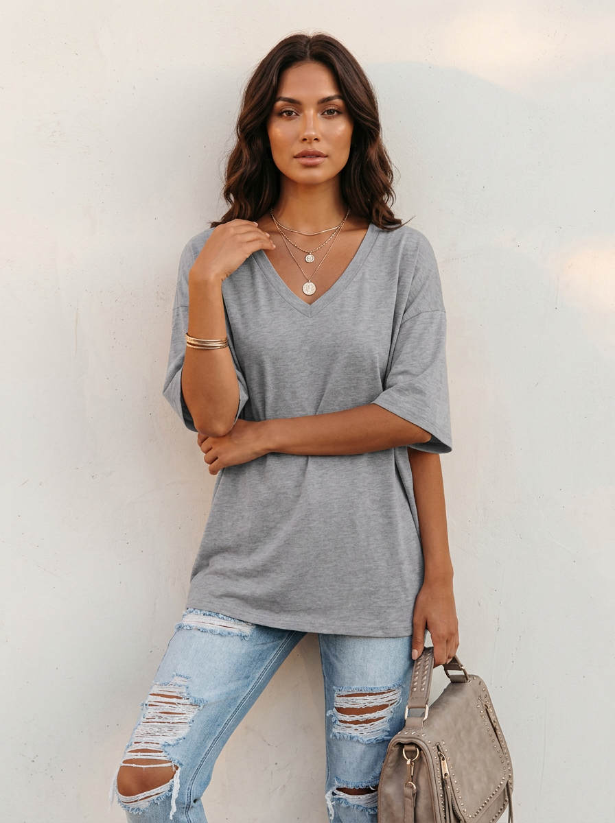 Oversized T-shirt met V-hals in lichtgrijs
