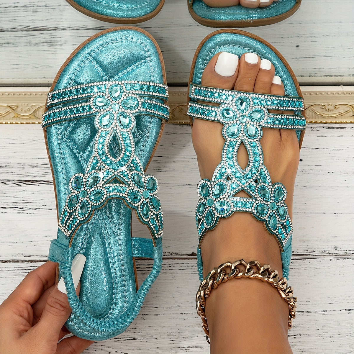 Sandalen met strassdetails en elastische hielband voor dames in hemelsblauw