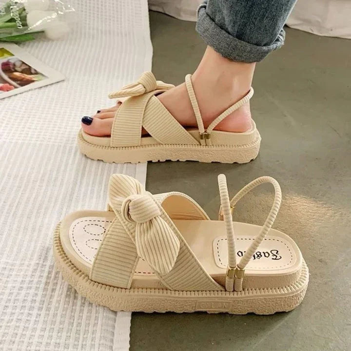 Sandalen met strikdetail en elastische hielband in witte crème
