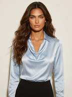 Blouse in satijnlook met watervalhals en subtiele glans voor dames in blauw
