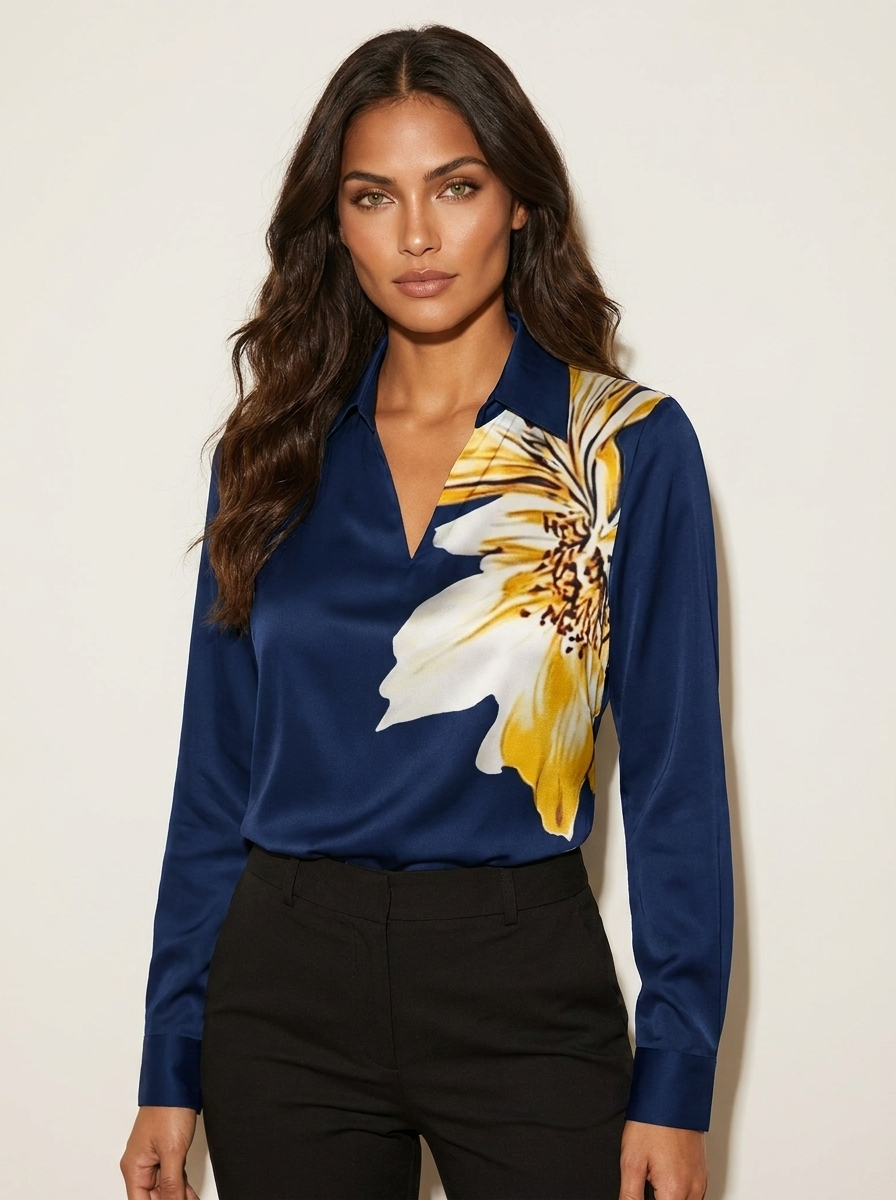 Blouse in satijnlook met watervalhals en subtiele glans voor dames in donkerblauw