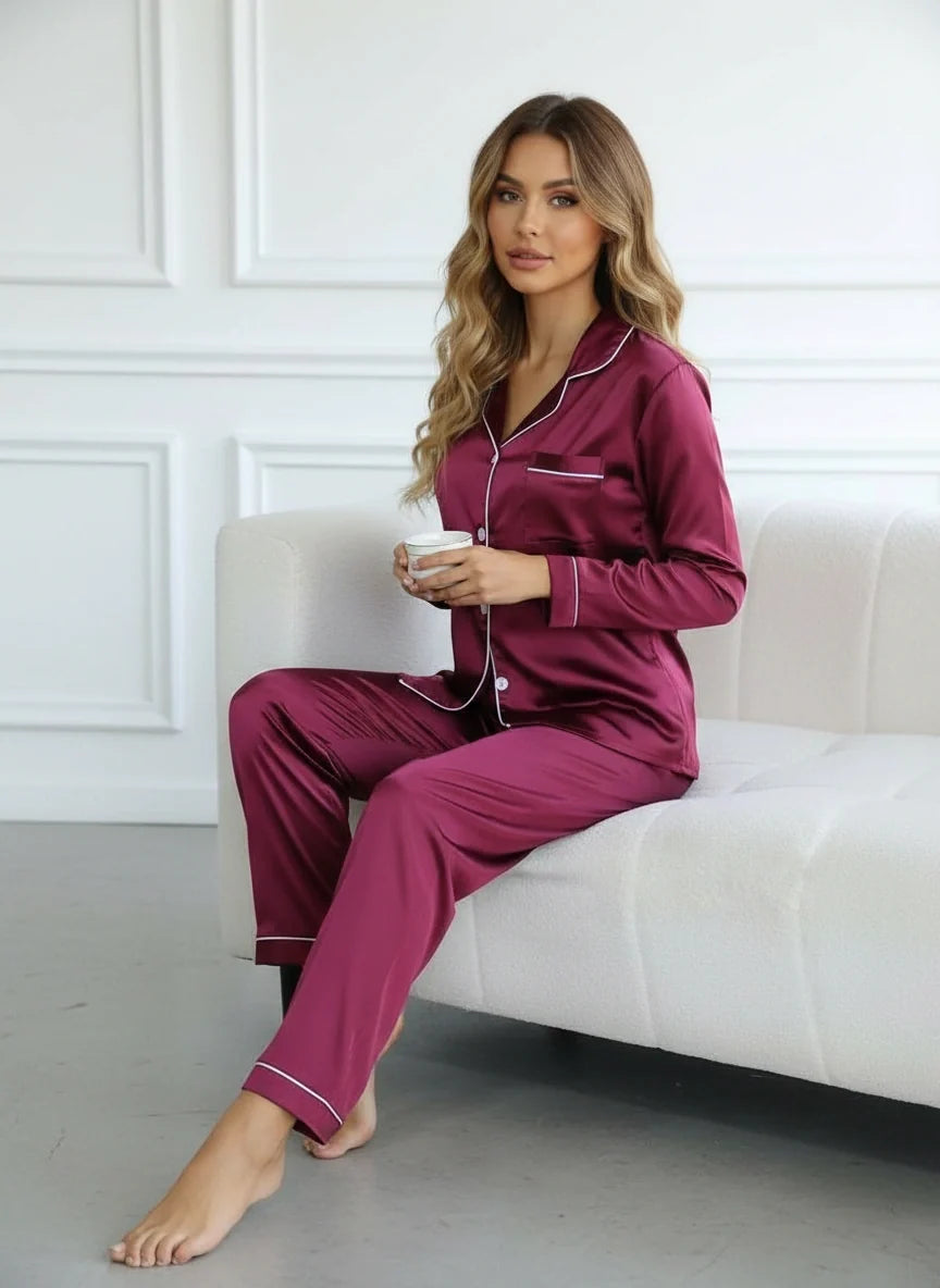 Satijnen pyjama set met knoopsluiting voor dames