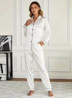 Satijnen pyjama set met knoopsluiting voor dames in wit