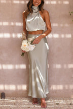 Satijnen set met haltertop en maxi rok