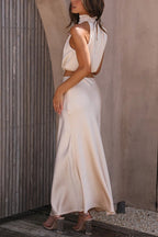 Satijnen set met haltertop en maxi rok