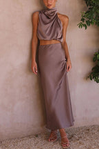 Satijnen set met haltertop en maxi rok in paars