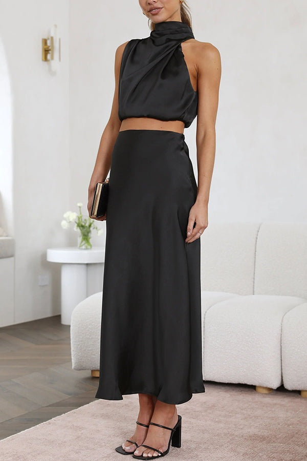 Satijnen set met haltertop en maxi rok