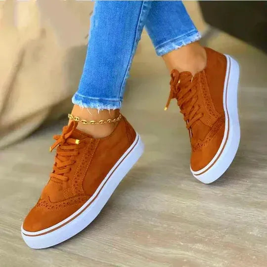 Sneakers met lichtgewicht constructie en zachte binnenvoering voor dames in bruin