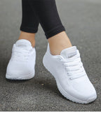 Sneakers met mesh bovenwerk en schokdempende zool voor dames