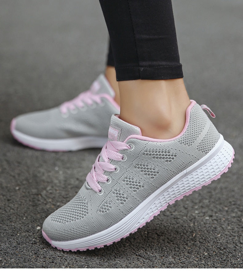 Sneakers met mesh bovenwerk en schokdempende zool voor dames