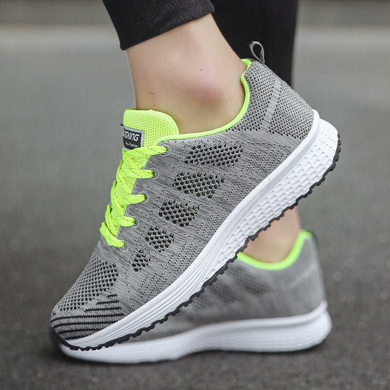 Sneakers met mesh bovenwerk en schokdempende zool voor dames in groen