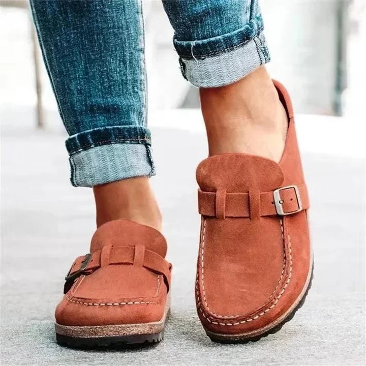 Suède sandalen met verstelbare gesp voor dames in bruin