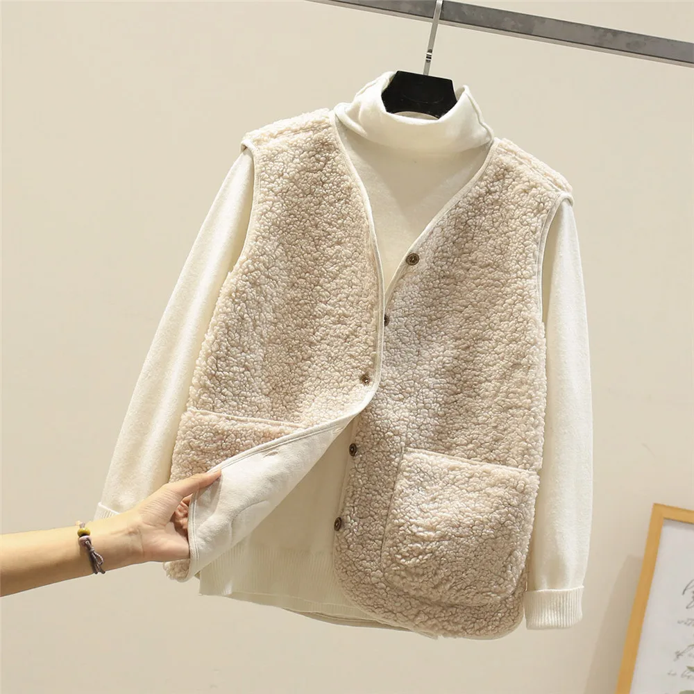 Teddy gilet met V-hals en voorzakken voor dames