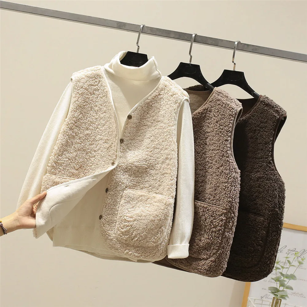 Teddy gilet met V-hals en voorzakken voor dames