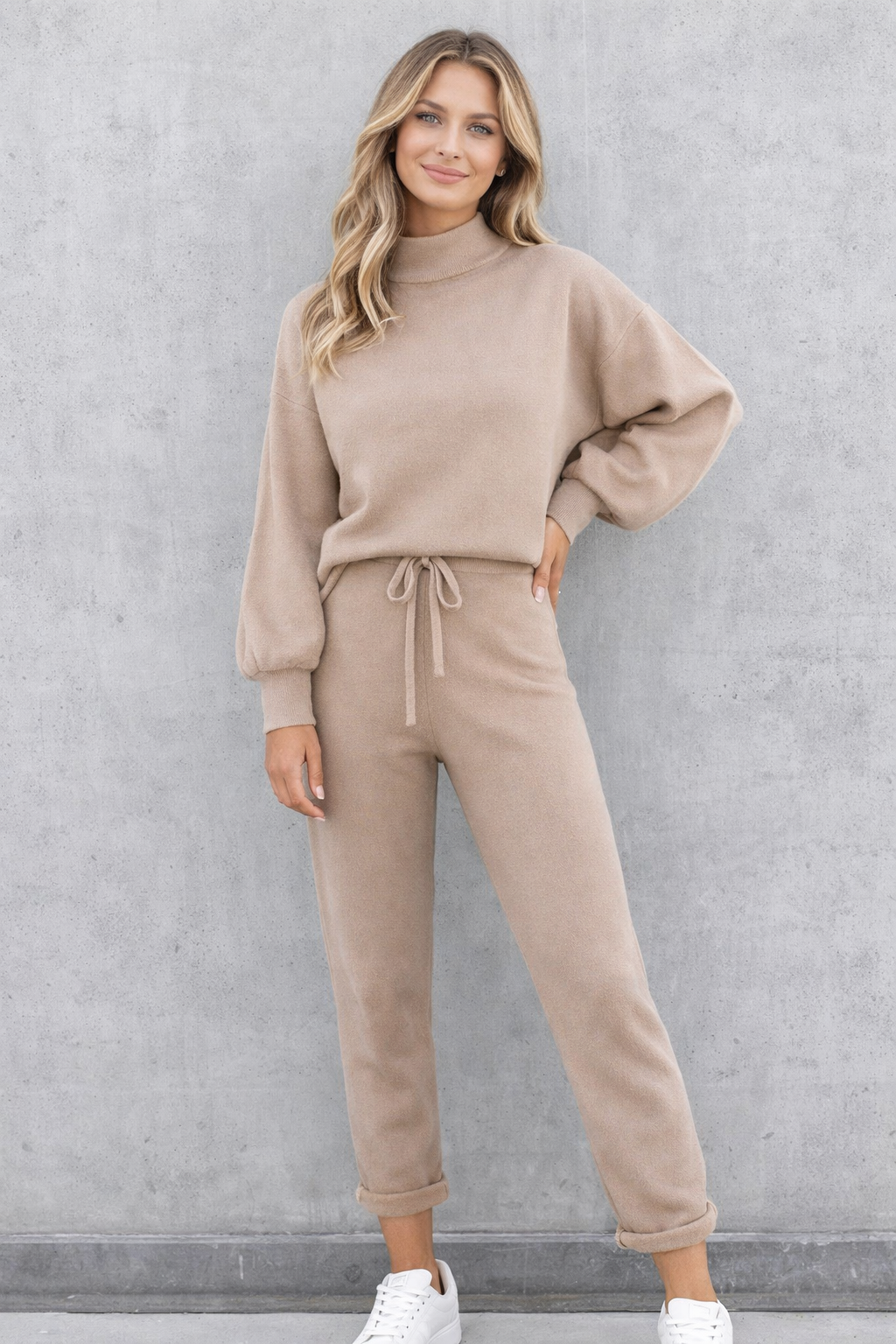 Tweedelig huispak met top en elastische tailleband voor dames in khaki