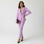 Tweedelig pak met getailleerde blazer en knoopdetails voor dames in roze