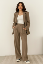 Tweedelige blazerset met wijde pantalon voor dames in khaki