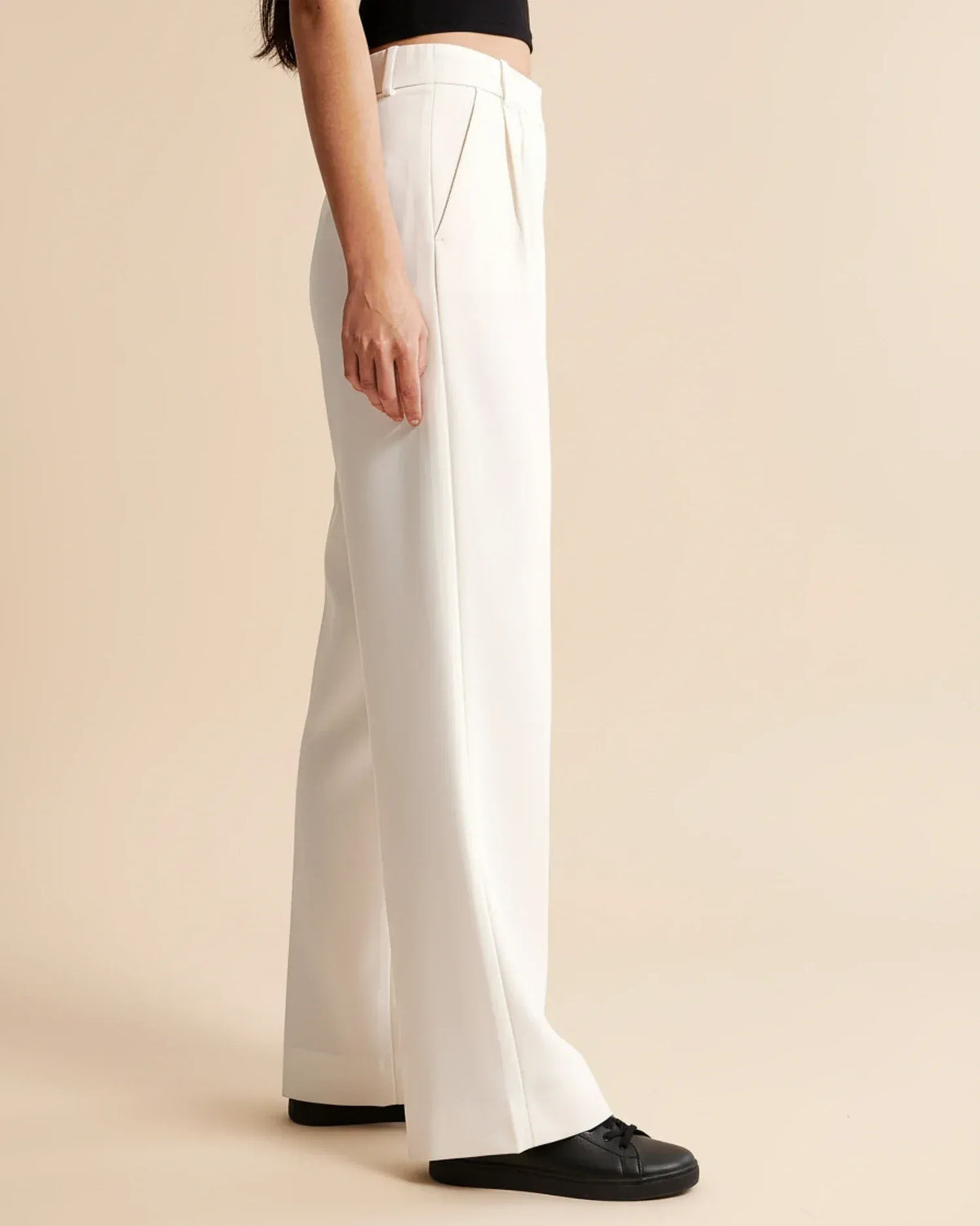 Wide-leg pantalon met hoge taille en subtiele plooien voor dames
