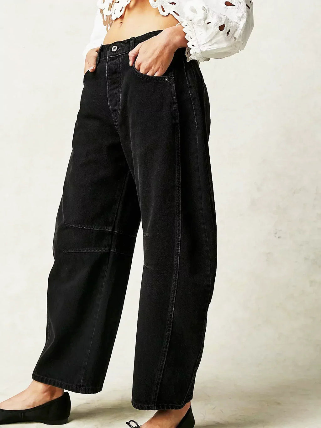 Wijde broek met luipaardprint en riemlussen voor dames in zwart