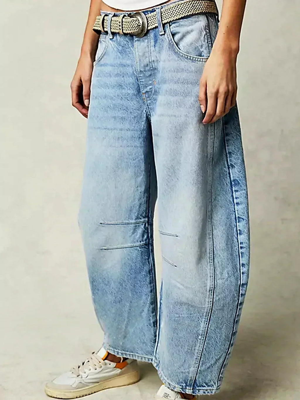 Wijde broek met luipaardprint en riemlussen voor dames in lichtblauw