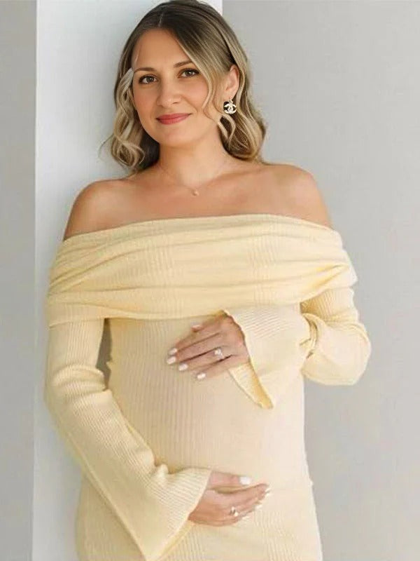 Zwangerschapsjurk met off-shoulder hals en gekreukt effect
